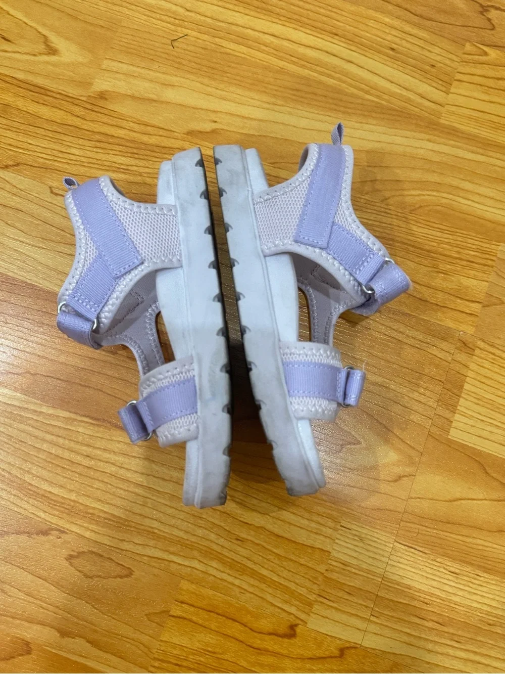 OshKosh B'gosh Lilac and White Kids Adjustable Sandals